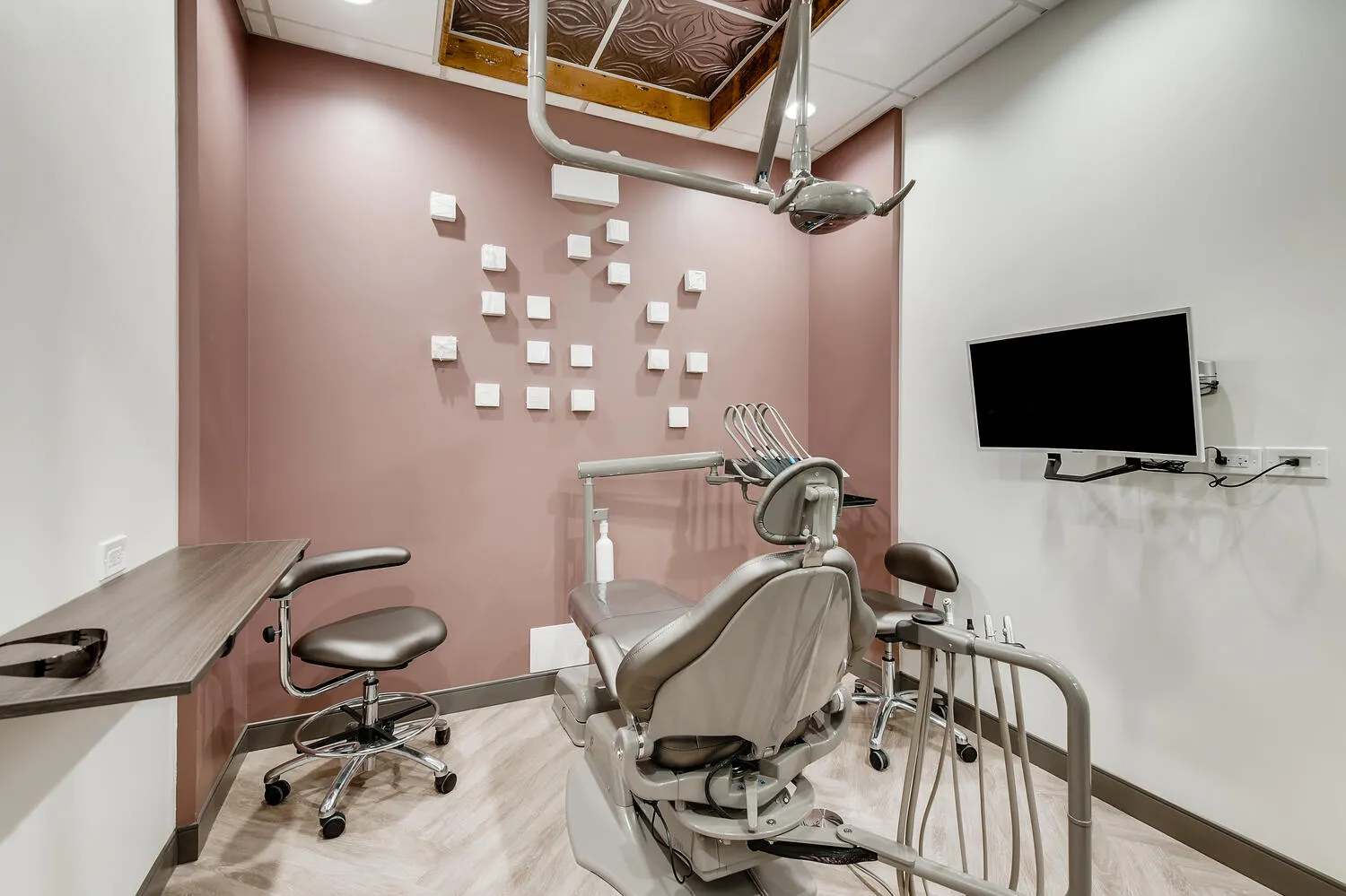 Front desk and check-in area at Juniper Dentistry